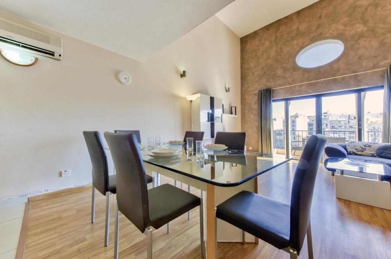 Spinola Court - Stunning Seaview & Penthouse On Spinola Bay By Shortletsmalta * Saint Julian's