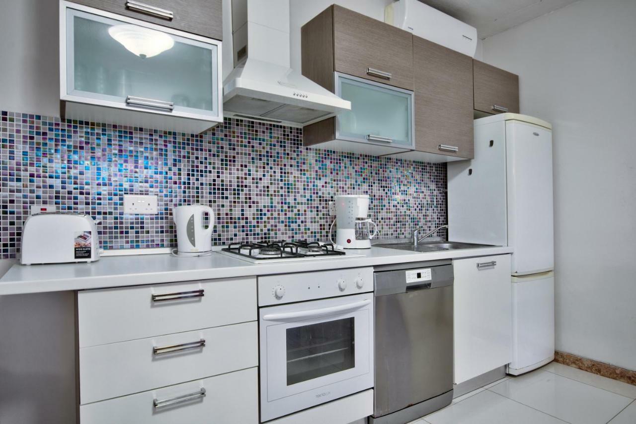 Apartment Spinola Court - Stunning Seaview & Penthouse On Spinola Bay By Shortletsmalta *
