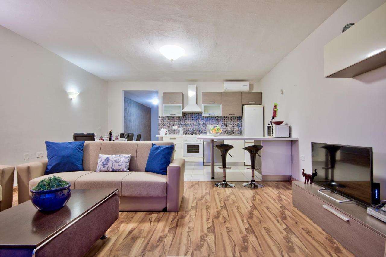 Spinola Court - Stunning Seaview & Penthouse On Spinola Bay By Shortletsmalta Saint Julian's