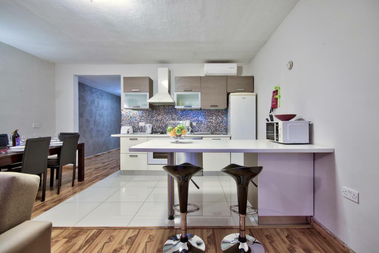 Spinola Court - Stunning Seaview & Penthouse On Spinola Bay By Shortletsmalta Apartment
